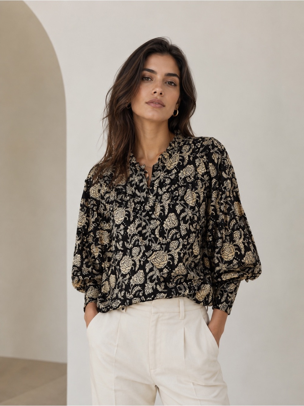 Sundays Camela Top All Cotton Tan Floral on Black Size L Balloon Sleeve Button